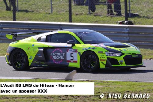 l'Audi R8 LMS de Huteau-Hamon avec un sponsort XXX 